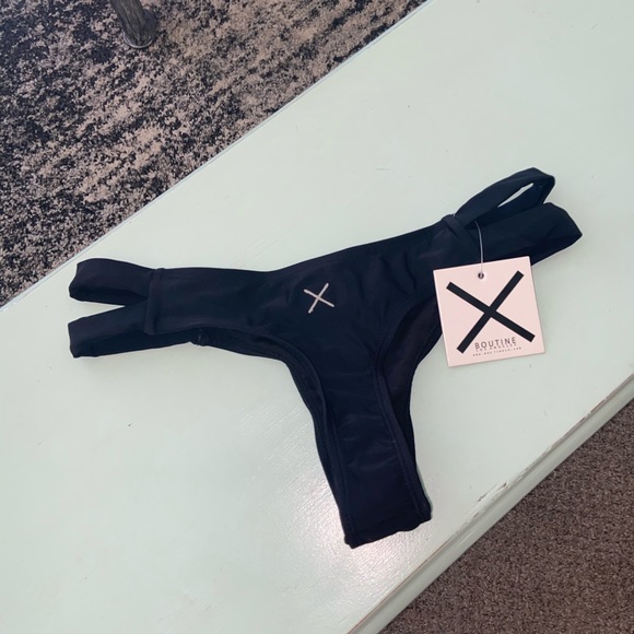 Boutine LA Other - SOLD Boutine LA 🖤Dual strap bottoms